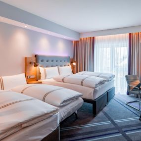 Premier Inn Munich Airport Sued hotel bedroom