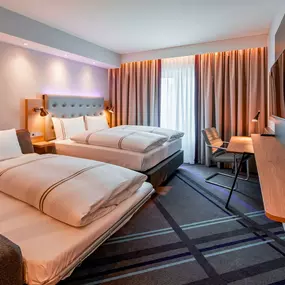 Premier Inn Munich Airport Sued hotel bedroom