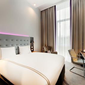 Premier Inn Wolfsburg City Centre hotel bedroom double room