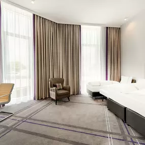 Premier Inn Wolfsburg City Centre hotel bedroom family room