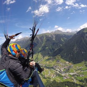 Tandem Kurt Paragleiten Tandemflug|Montafon|Vorarlberg|Österreich in 6793 Gaschurn