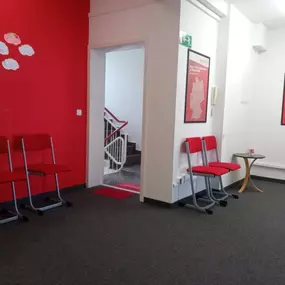 Berlin-Zehlendorf Eingang & Wartebereich