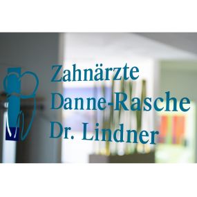 Bild von Zahnarzt Köln-Ehrenfeld | Zahnarztpraxis Danne-Rasche & Dr. Lindner