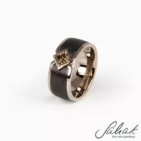 Bild von Sahak Jewellery