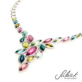 Bild von Sahak Jewellery