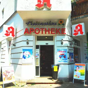 Aussenansicht der Helianthus Apotheke