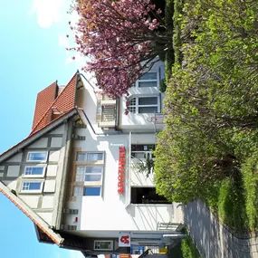 Aussenansicht der Auerhahn-Apotheke