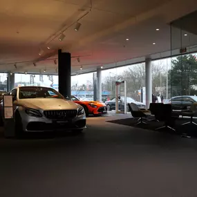 Mercedes-Benz Beresa Osnabrück Showroom Ausstellung