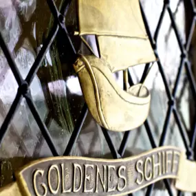 Bild von Goldenes Schiff