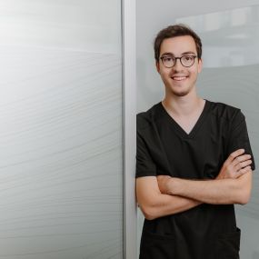 Zahnarzt Ansbach | Zahnarzt an der Residenz Dr. David Müller | Christoph Beyer | Vorbereitungsassistent