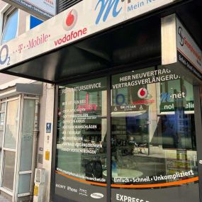 Geschäft (außen) - Smartphoneklinik München Stachus