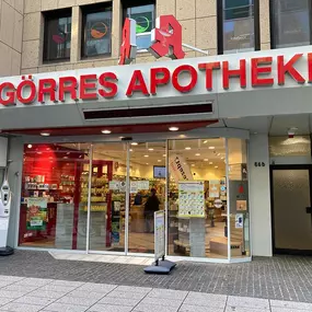 Aussenansicht der Görres Apotheke