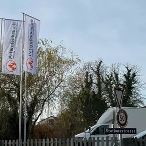 Standort Ausstellungsraum Peterofenbau AG Hünibach