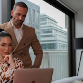 Ihre Berater Claus Einars &  Alina Bazigos - Baloise Agentur Claus Einare - Versicherung in Köln