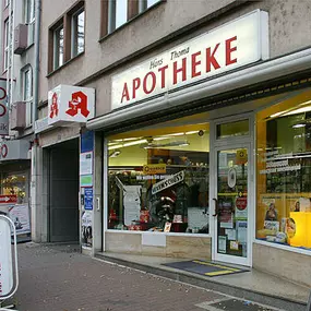 Aussenansicht der Hans-Thoma-Apotheke