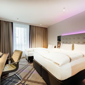 Premier Inn Hamburg City Klostertor hotel family room with double bed and single bed