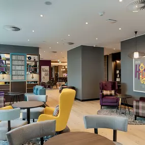 Premier Inn Hamburg City Klostertor hotel lounge