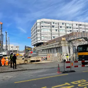 Sicherheit auf der Baustelle ist oberste Priorität. Swissallsecurity sorgt bei Bausstellenbewachung für reibungslosen Ablauf.