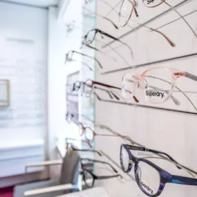 Optik Müller I Brillen & Kontaktlinsen in Köln