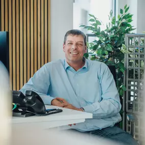 Beratung in der Agentur - AXA Versicherung Wessel & Kollegen oHG - Kfz-Versicherung in Erlangen