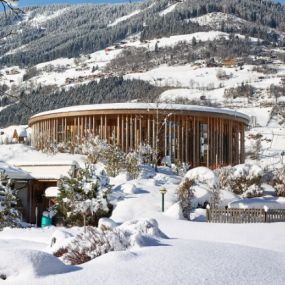 Das Baumhaus - Wellness & Entspannung mitten in der Natur | Wanderhotel Kirchne