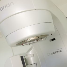 Bestrahlungsgerät Varian TrueBeam in der Praxis für Strahlentherapie in München Nymphenburg