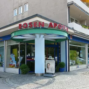 Aussenansicht der Rosen-Apotheke