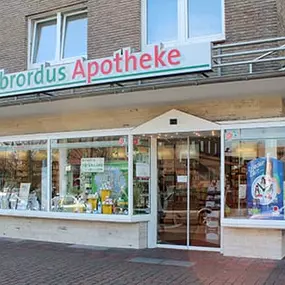 Aussenansicht der St. Willibrordus-Apotheke