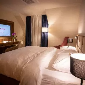 EST Residence Schönbrunn Wien  - elegantes Schlafzimmer mit komfortablen Boxspringbetten