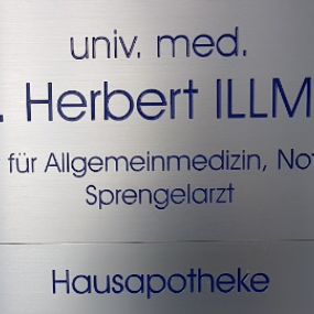 Dr. Herbert Illmer