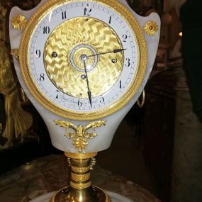 Spezialwerkstätte für antike Uhren Ernst Papezik