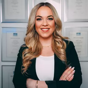 Christine Naam - AXA Versicherung Wessel & Kollegen oHG - Kfz-Versicherung in Fürth