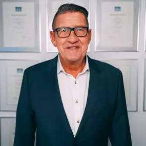 Andreas Wessel - AXA Versicherung Wessel & Kollegen oHG - Kfz-Versicherung in Fürth