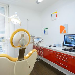 Bild von dr. med. dent. Nyffeler Tino Dr. - Studio Medico Dentistico
