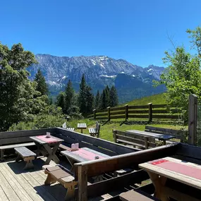 Terrasse der Elmauer Alm