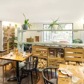 Foyér Rerstaurant Seitenansicht