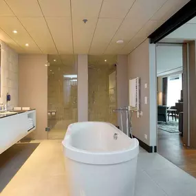 Presidential Suite bathroom