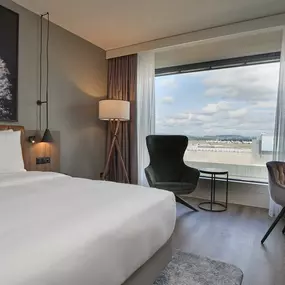 Premium Room - Airfield View