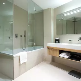 Guest Room Bath