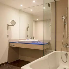 Guest Room Bath