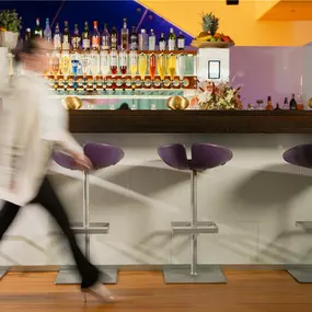 LUCE Bar