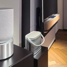 Bang & Olufsen Zug