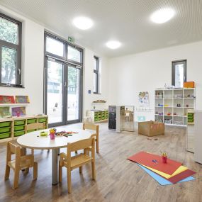 Innenaufnahme, FRÖBEL-Kindergarten & Familienzentrum Mayersche Lochfabrik, © 2023 FRÖBEL e.V. Alle Rechte vorbehalten