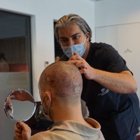 Bild von Dr Serkan Aygin | Niederlassung Köln | Haartransplantation Türkei