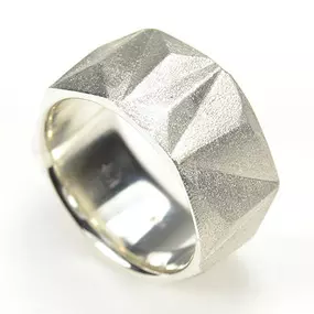 Herren Facettenring in 925/000 Silber