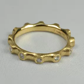 Ring in Gelbgold mit Brillanten