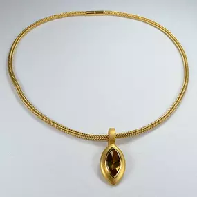 Strickkette mit Anhänger