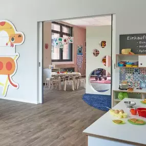 Spielraum im kinderzimmer Am Seerosenteich