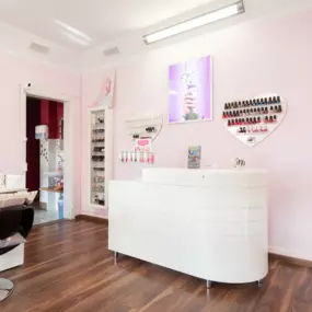 Bild von New York Nails & Lashes