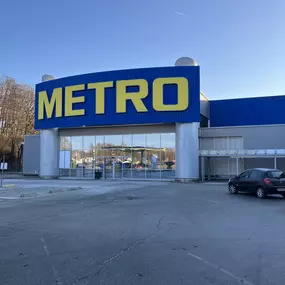 METRO Eingang